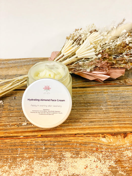 HYDRATING ALMOND FACE CREAM